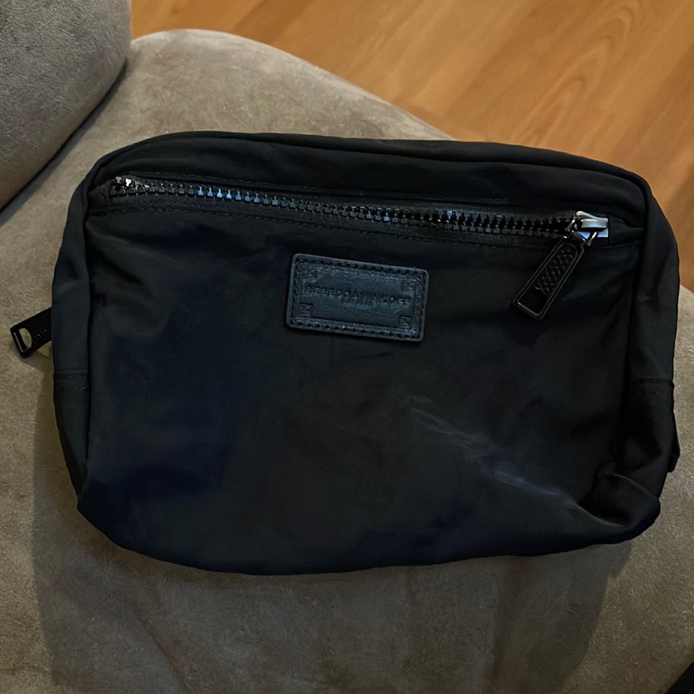 Cosmetic case. Large capacity